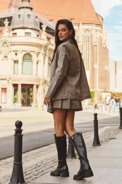 Skórzane Kozaki Damskie Na Niskim Obcasie Ocieplane Vinceza 66823 Czarne