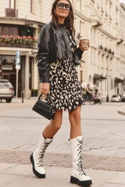 Skórzane Kozaki Glany Sznurowane Z Suwakiem Białe Zoraida