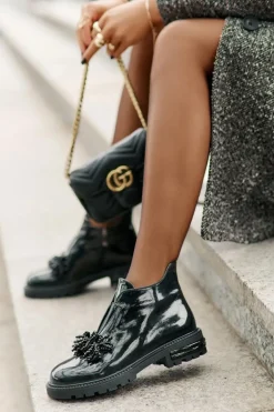 Skórzane Lakierowane Botki Z Ozdobą Ocieplane D&A LZ42-036 Czarne