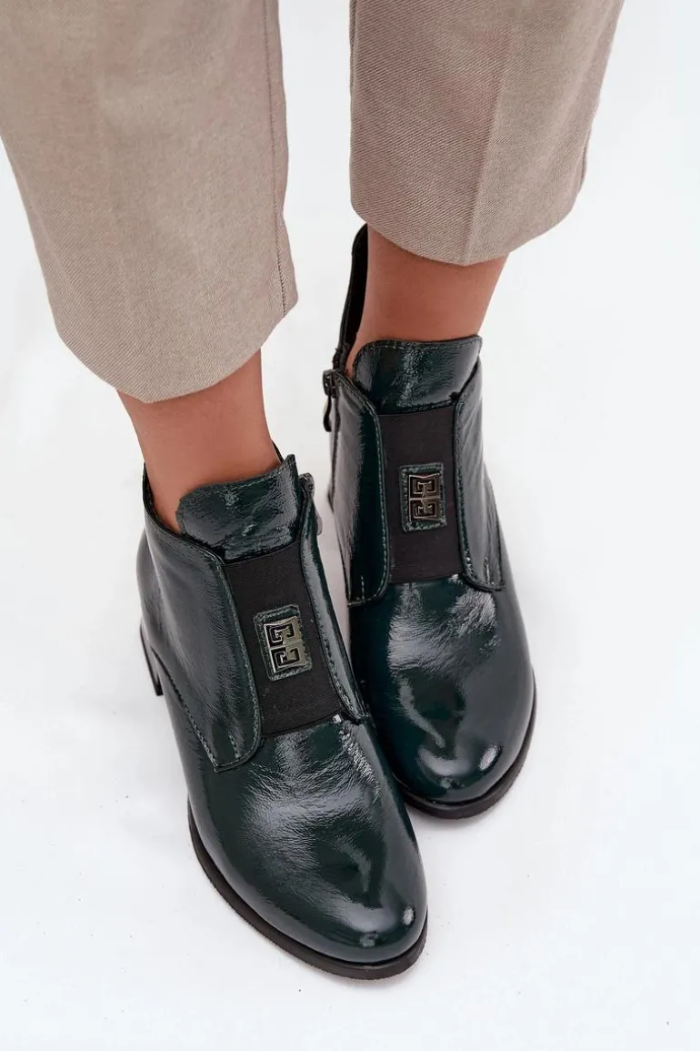 Skórzane Lakierowane Botki Na Klocku Z Ozdobnym Detalem Ocieplane Zazoo 60560 Ciemnozielone