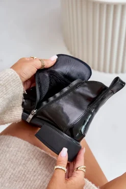 Skórzane Lakierowane Botki Z Ociepleniem Czarne Bellani