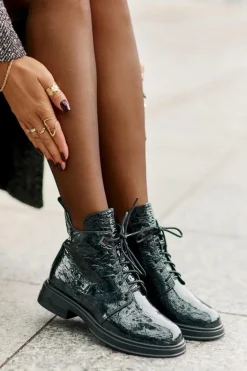 Skórzane Lakierowane Botki Damskie Ocieplane Na Zamek D&A LZ42-042 Ciemnozielone