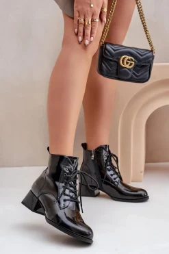 Skórzane Lakierowane Botki Na Klocku Ocieplane D&A JC42-53 Czarne