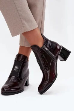 Skórzane Lakierowane Botki Na Klocku Z Ozdobnym Detalem Ocieplane Zazoo 60560 Bordowe