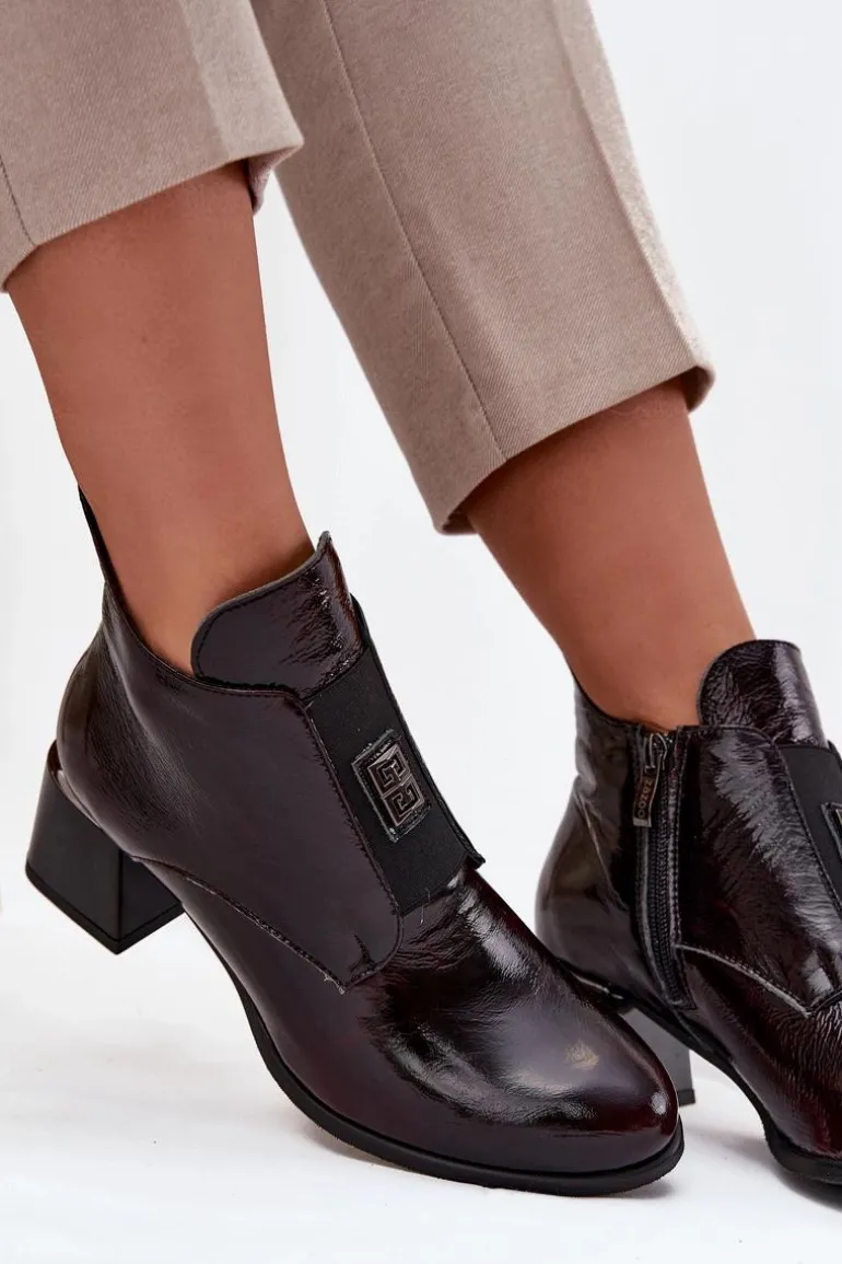 Skórzane Lakierowane Botki Na Klocku Z Ozdobnym Detalem Ocieplane Zazoo 60560 Bordowe