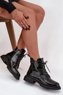 Skórzane Lakierowane Botki Ocieplane Czarne Gisella