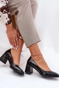 Skórzane Lakierowane Czółenka Na Słupku Vinceza 91130 Czarne