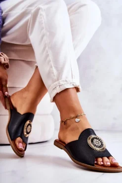 Skórzane Modne Klapki Lewski Shoes 3132/O Czarne