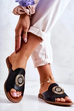 Skórzane Modne Klapki Lewski Shoes 3132/O Czarne