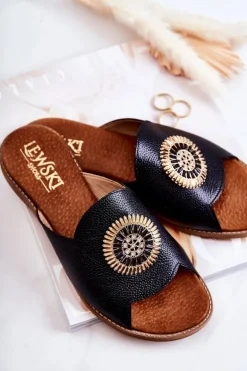Skórzane Modne Klapki Lewski Shoes 3132/O Czarne