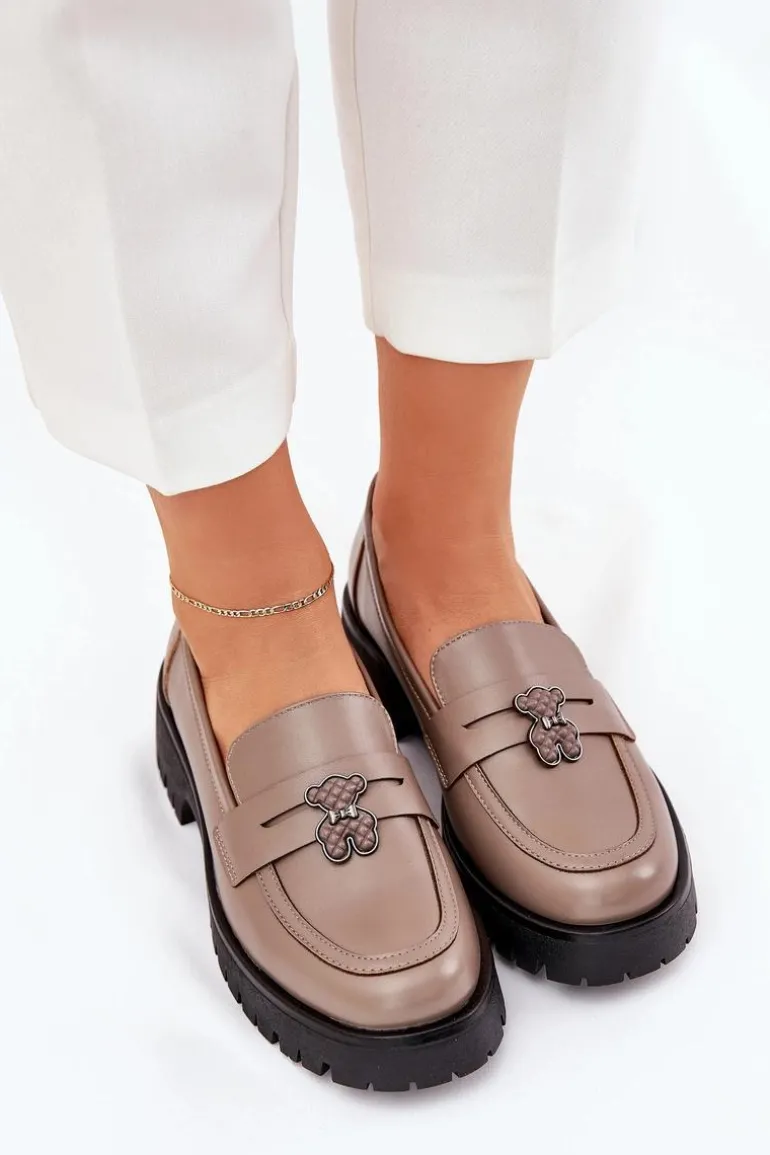 Skórzane Mokasyny Damskie Z Przypinką Miś Vinceza 18109 Beżowe