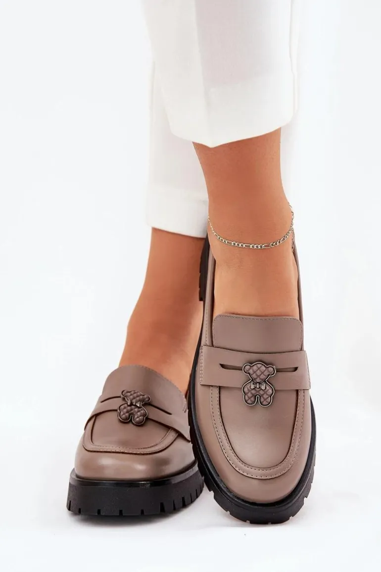 Skórzane Mokasyny Damskie Z Przypinką Miś Vinceza 18109 Beżowe