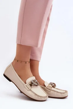 Skórzane Mokasyny Damskie Z Ozdobą Laura Messi 2761 Jasnobeżowe