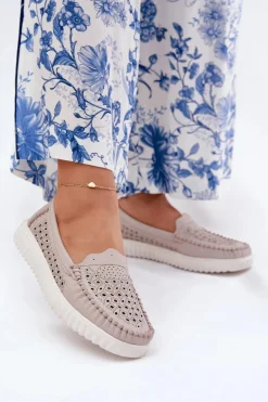 Skórzane Mokasyny Damskie Z Ażurowym Wzorem Vinceza 88028 Beżowe