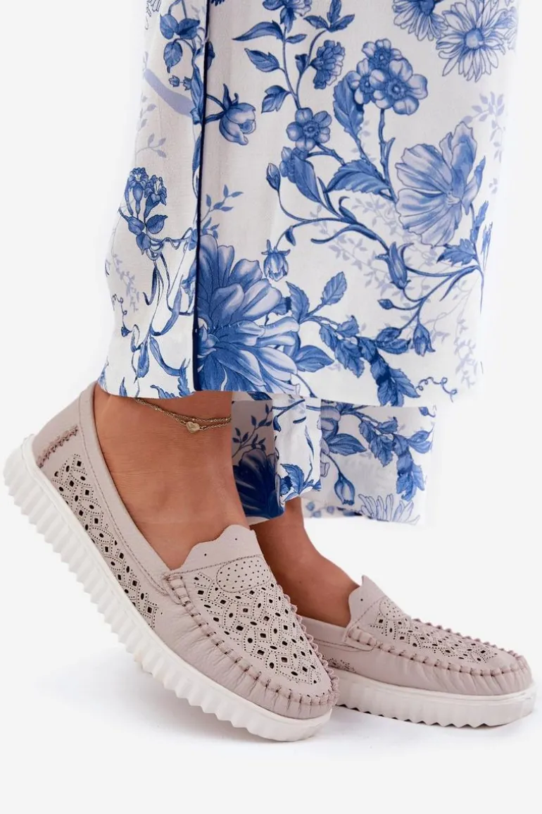 Skórzane Mokasyny Damskie Z Ażurowym Wzorem Vinceza 88028 Beżowe