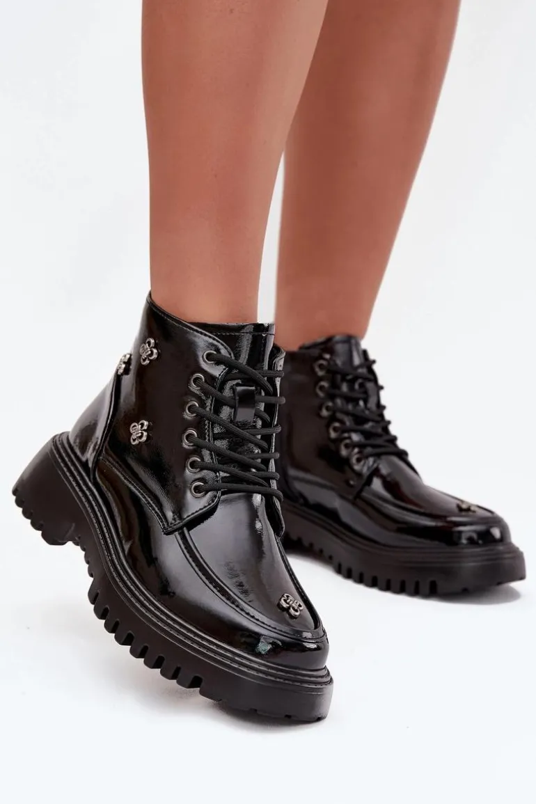 Skórzane Ocieplane Botki Damskie Z Ozdobami Lakierowane Artiker 57C0345 Czarne