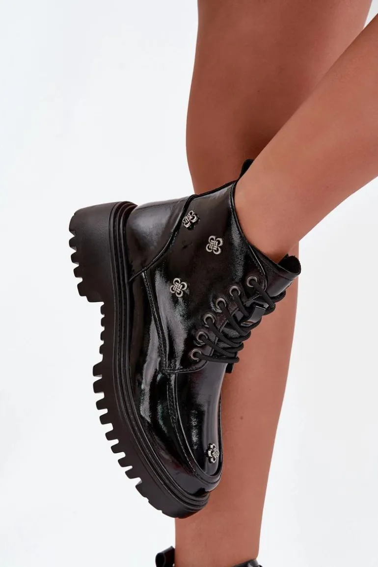 Skórzane Ocieplane Botki Damskie Z Ozdobami Lakierowane Artiker 57C0345 Czarne