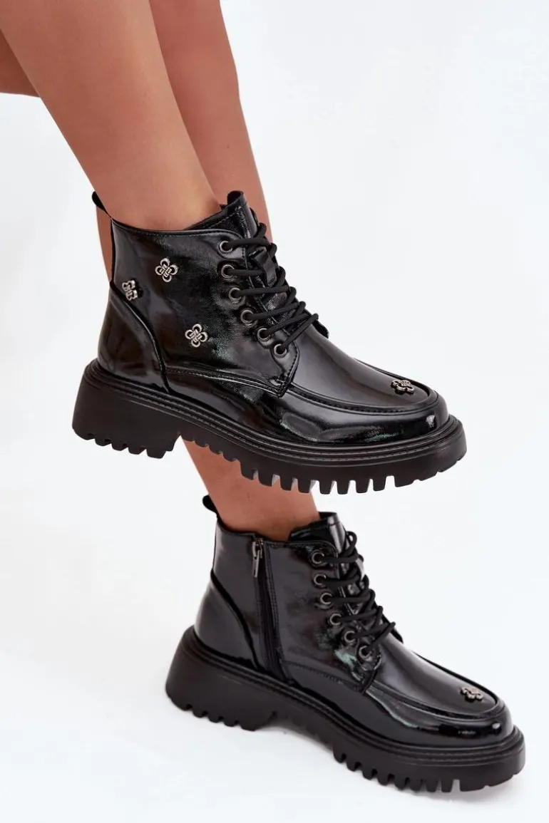 Skórzane Ocieplane Botki Damskie Z Ozdobami Lakierowane Artiker 57C0345 Czarne