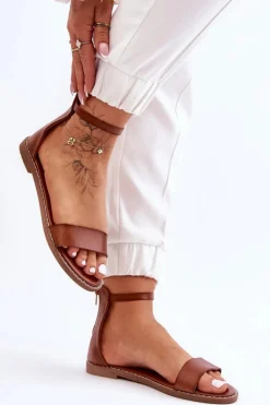 Skórzane Płaskie Sandały Na Zamek Brązowe Millou