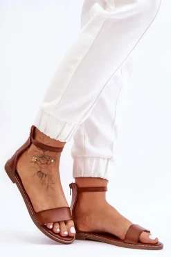 Skórzane Płaskie Sandały Na Zamek Brązowe Millou