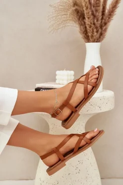 Skórzane Płaskie Sandały Z Przeplatającymi Się Paseczkami Zazoo 40429 Brązowe