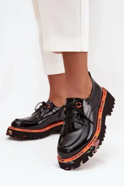 Skórzane Półbuty Damskie Lakierowane Artiker 57C0176 Czarne