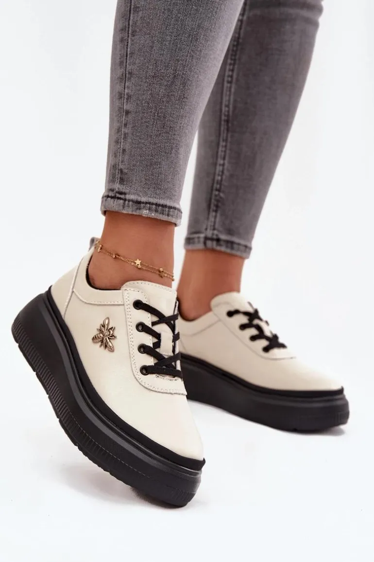 Skórzane Półbuty Damskie Na Platformie Z Przypinką Vinceza 41495 Beżowe