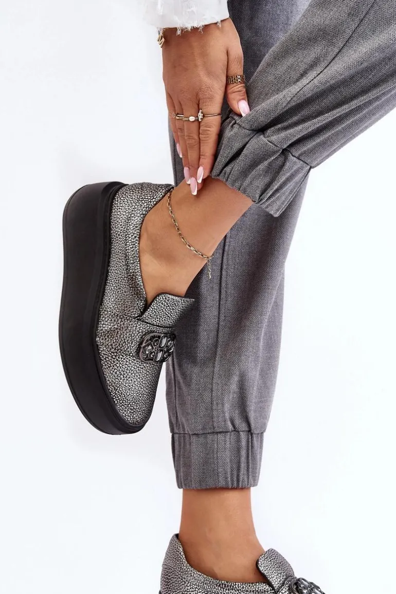 Skórzane Półbuty Damskie Na Platformie Z Ozdobą Laura Messi 2697/810 Srebrne