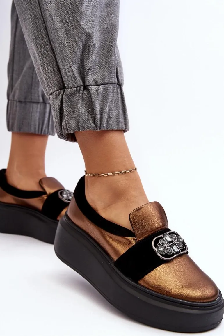 Skórzane Półbuty Damskie Na Platformie Z Ozdobą Laura Messi 2697/744-300 Złote