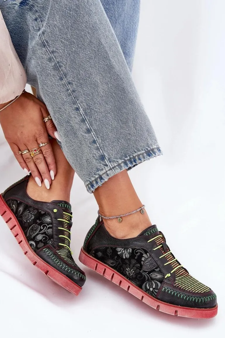 Skórzane Półbuty Damskie Wzorzyste Maciejka 06784-20 Czarne