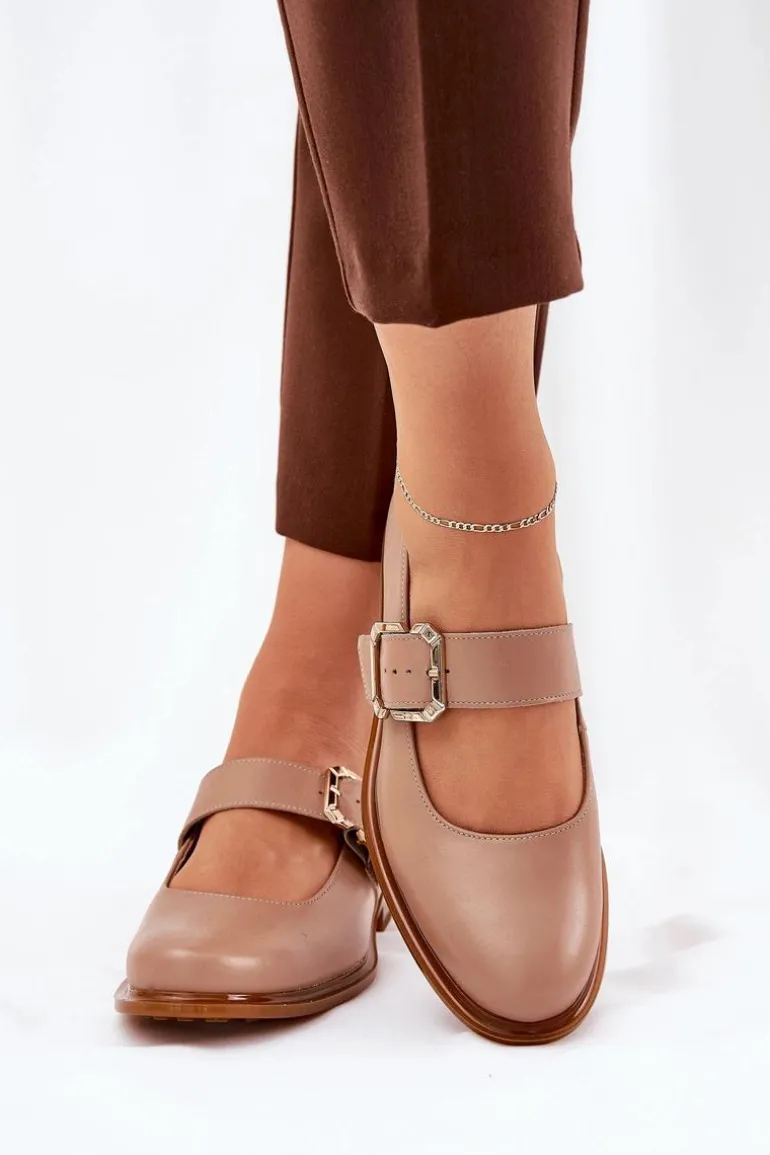 Skórzane Półbuty Damskie Z Klamrą Laura Messi 2980 Ciemnobeżowe