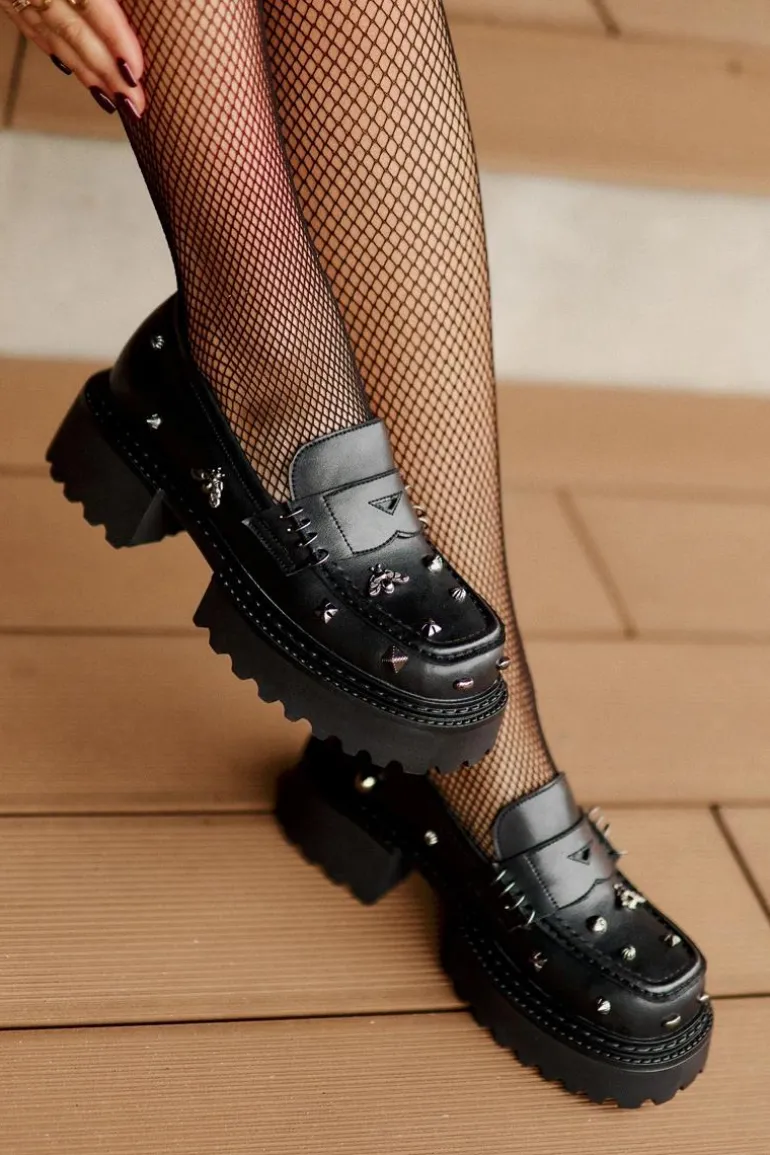 Skórzane Półbuty Damskie Z Ozdobami D&A MR880-102 Czarne