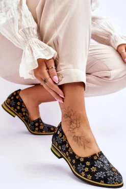 Skórzane Półbuty Maciejka Żółte Kwiaty 05035-38 Czarne
