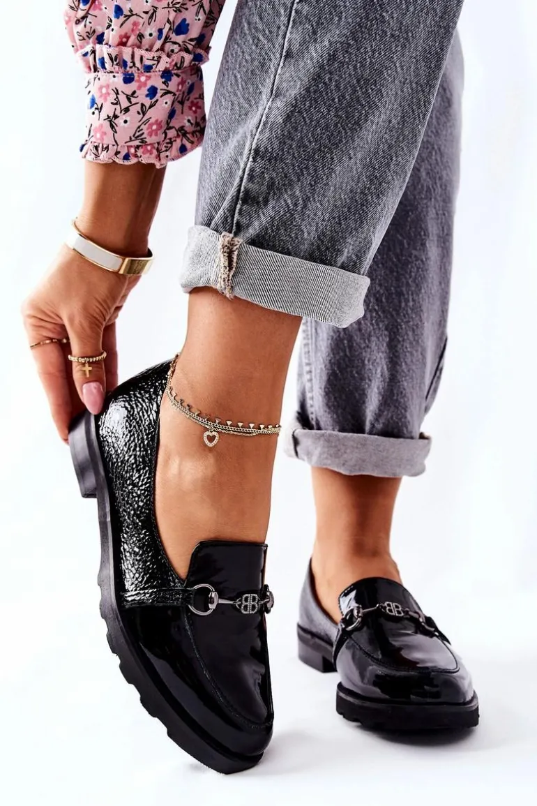 Skórzane Półbuty Nicole Lakierowane Czarne 2667