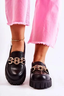 Skórzane Półbuty Z Ozdobnym Łańcuchem Czarne Carmine