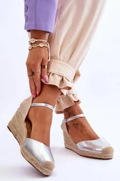 Skórzane Sandałki Espadryle Na Koturnie Srebrne Cammer