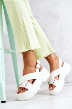 Skórzane Sandałki Na Platformie Białe Betti