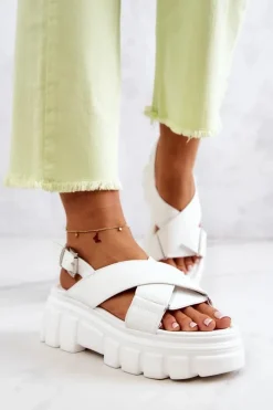 Skórzane Sandałki Na Platformie Białe Betti
