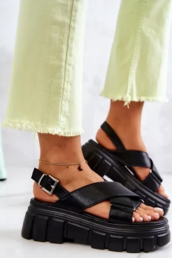 Skórzane Sandałki Na Platformie Czarne Betti