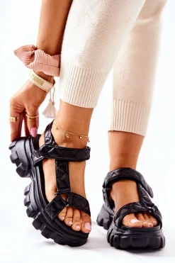 Skórzane Sandałki Na Platformie Czarne Promissy