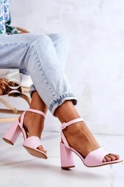 Skórzane Sandałki Na Słupku Różowe Estrella