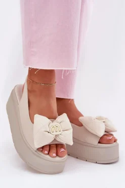 Skórzane Sandały Damskie Na Platformie Z Kokardą CheBello 4641 Beżowe