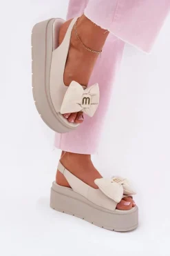 Skórzane Sandały Damskie Na Platformie Z Kokardą CheBello 4641 Beżowe