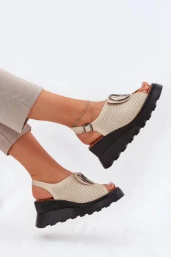 Skórzane Sandały Damskie Na Koturnie Z Ozdobą Artiker 56C0111 Beżowe