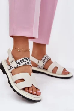 Skórzane Sandały Damskie Na Płaskim Obcasie Panterka Vinceza 66780 Beżowe