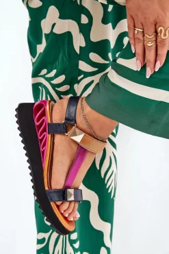 Skórzane Sandały Damskie Na Koturnie D&A CR51-135 Multikolor