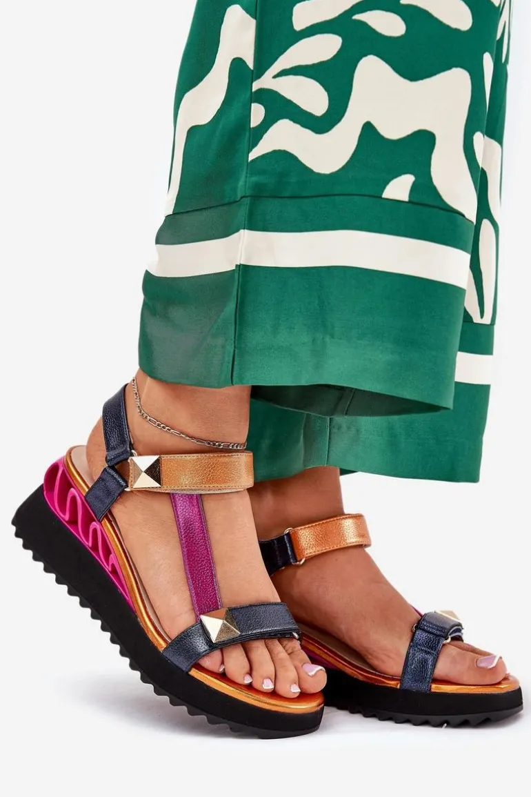 Skórzane Sandały Damskie Na Koturnie D&A CR51-135 Multikolor