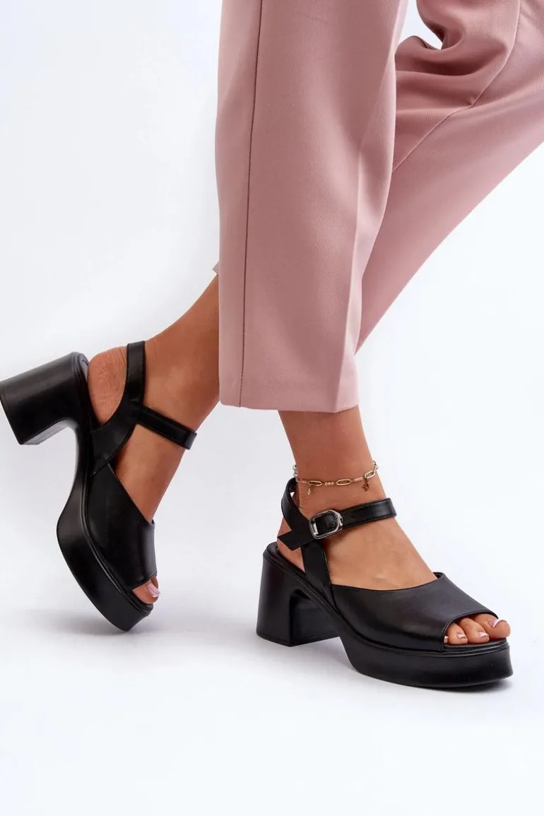 Skórzane Sandały Damskie Na Obcasie Vinceza 66627 Czarne