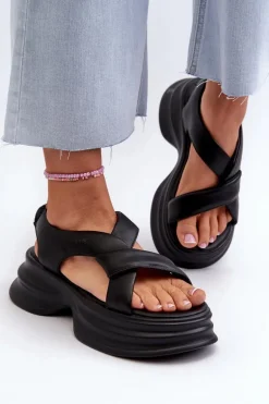 Skórzane Sandały Damskie Na Masywnej Podeszwie Czarne GOE NN2N4106