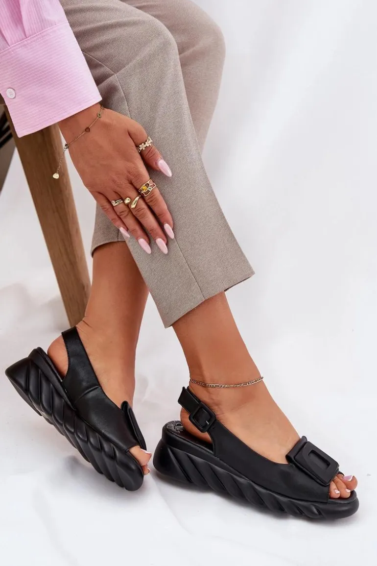 Skórzane Sandały Damskie Na Koturnie z Ozdobą Artiker 56C2156 Czarne